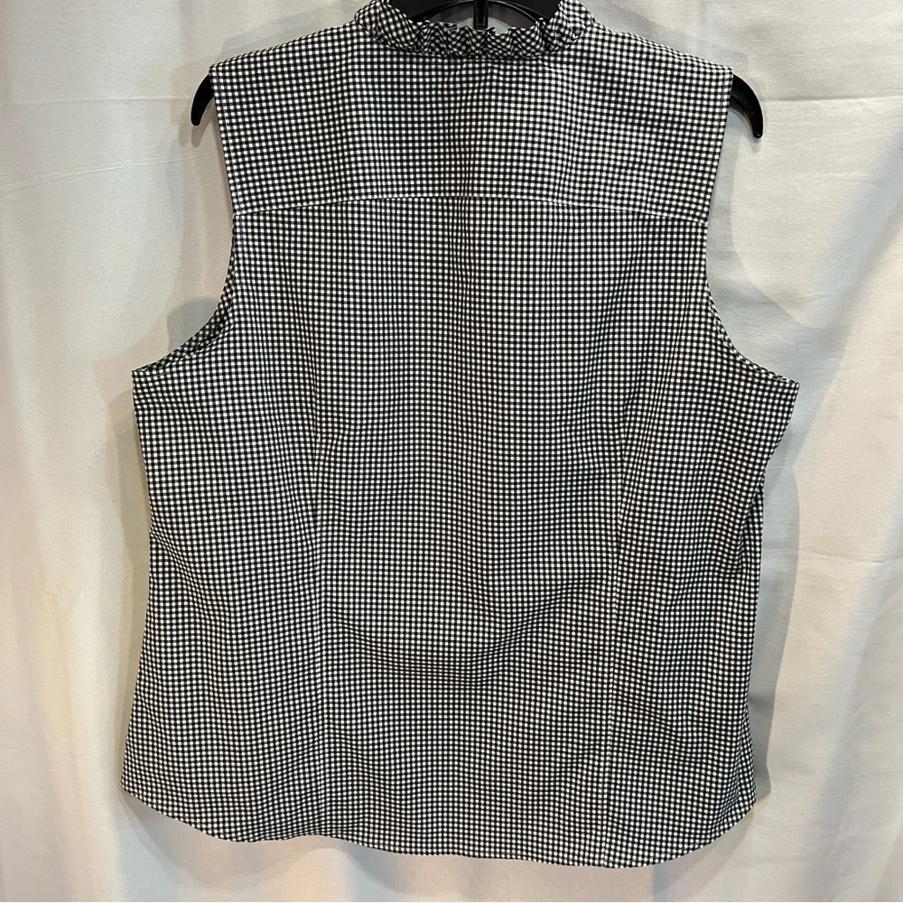 Talbots Black and White Gingham Sleeveless Button-Front Top - Picture 2 of 8